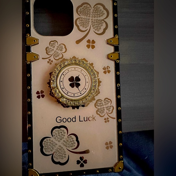 This is a iphone14 promax beautiful case - Picture 2 of 3